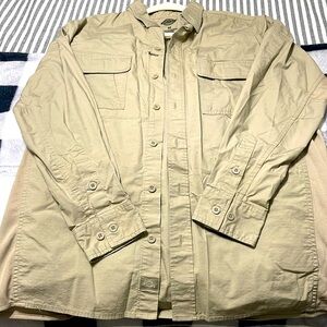 Medium dickies button up
